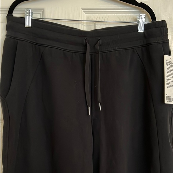 NWT LULULEMON SCUBA MID RISE WIDE LEG PANT•XL TALL - Picture 6 of 12